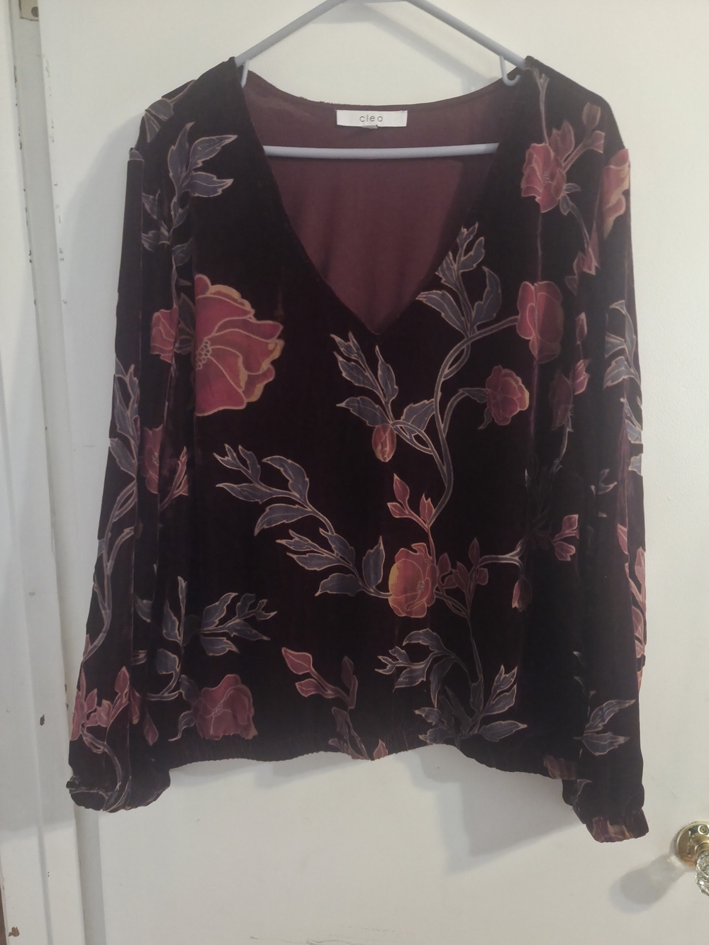 cleo XXL Burgundy Velvet V-Neck Blouse NWOT